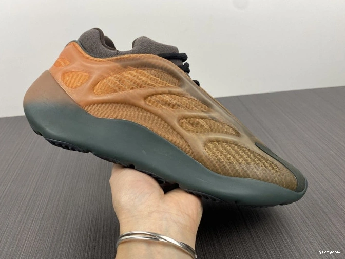V3 Boost 700 Adidas Yeezy Copfade GY4109 0713